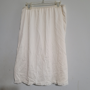 VINTAGE SLIP SKIRT LINGERIE by GOSSARD ARTEMIS‎ SILKY IVORY SIZE LARGE LACE TRIM